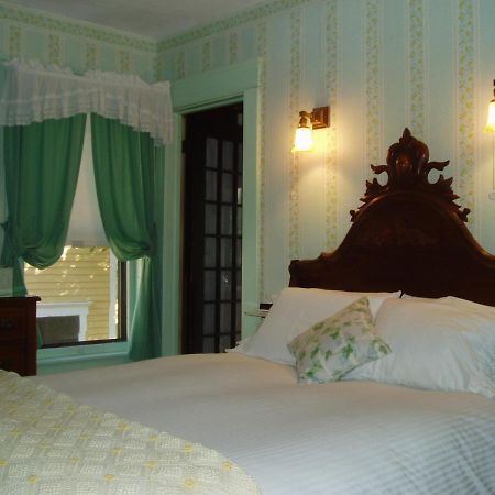Rosewood Inn 코닝 외부 사진